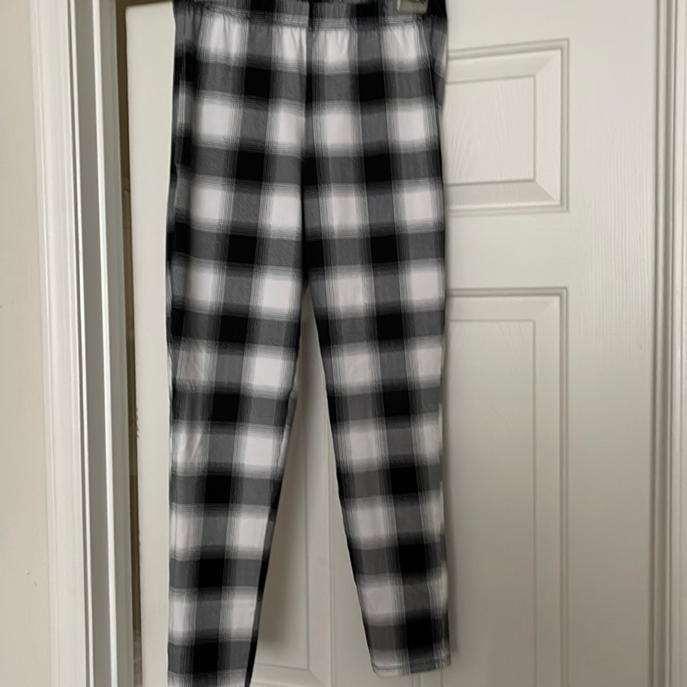 Torrid Black/White Leggings